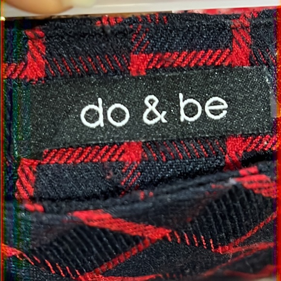 Do&be navy blue and red dress pants. US 6. - Picture 4 of 7